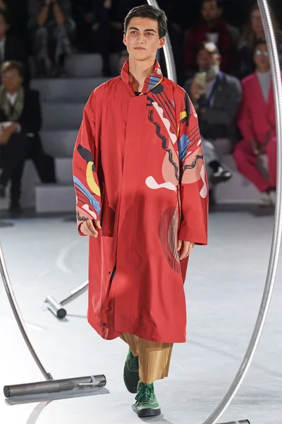 Look 35